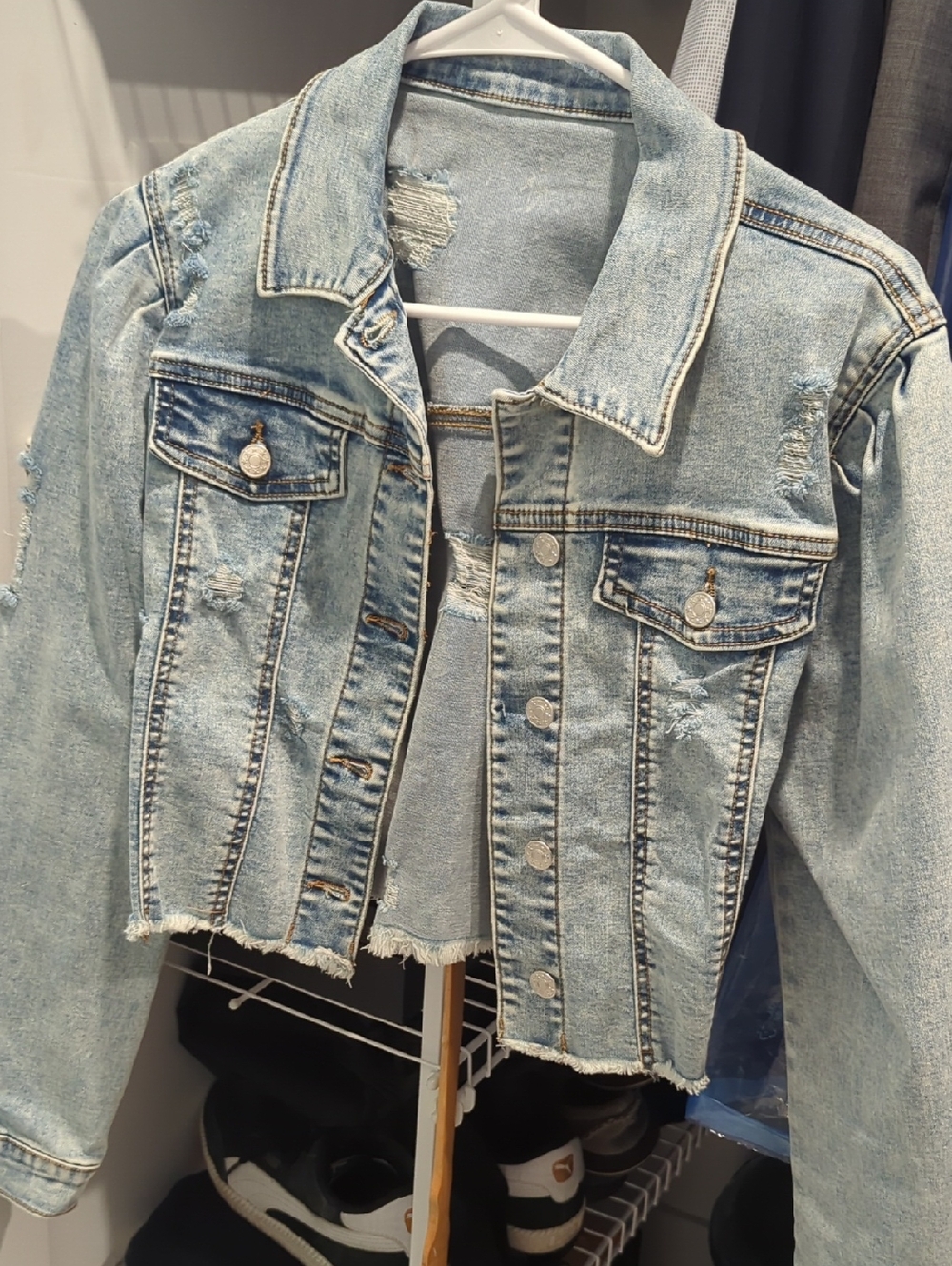 Cropped Light Wash Distressed Denim Jacket Small NWOT